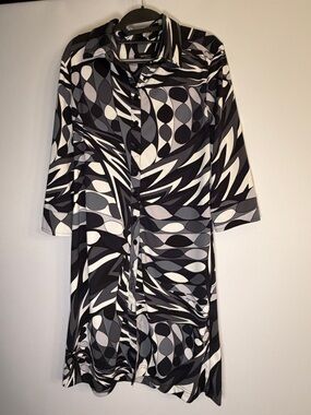 Express Abstract Print Shirt Dress Size 13/14 Black Gray